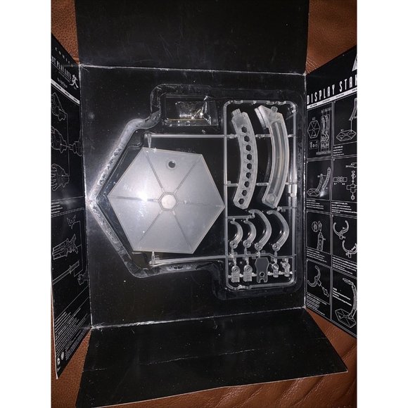 Variant Play Arts Kai DC Comics Batman No.1 Figure (Missing Figure) Box & Accs. - Picture 12 of 12